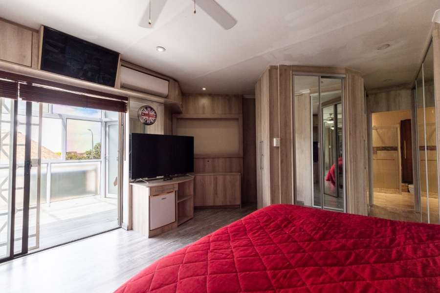 4 Bedroom Property for Sale in Bluewater Bay Eastern Cape